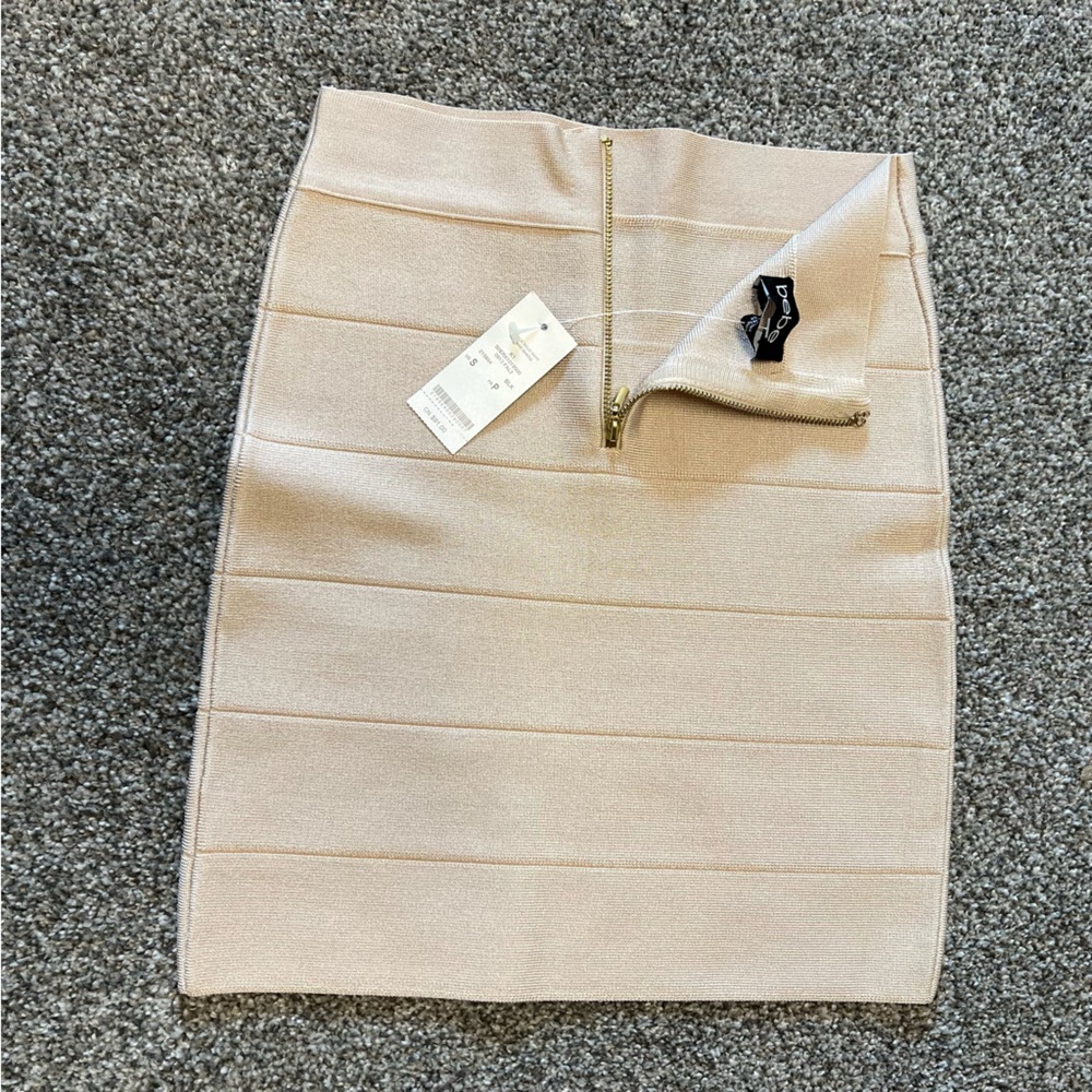 Bebe Beige Bandage Mini Skirt Size Small Bodycon Stretch Knit Sexy Neutral Skirt - Picture 7 of 9